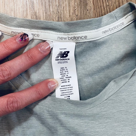 🤩New Balance Tee💪🏻 - Picture 4 of 7